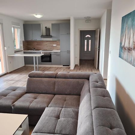 Apartments Patalic ロパール エクステリア 写真