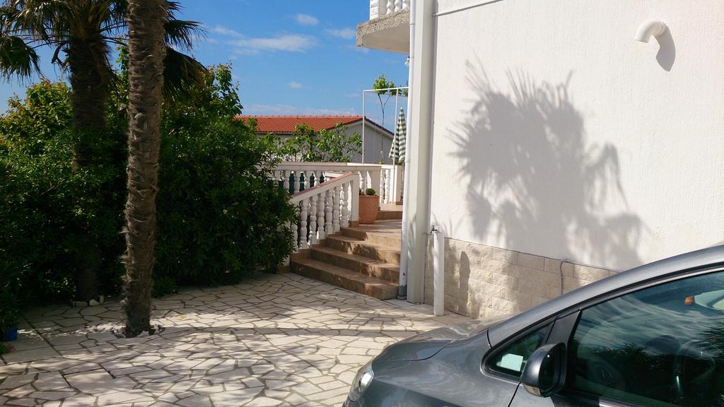 Apartments Patalic ロパール エクステリア 写真