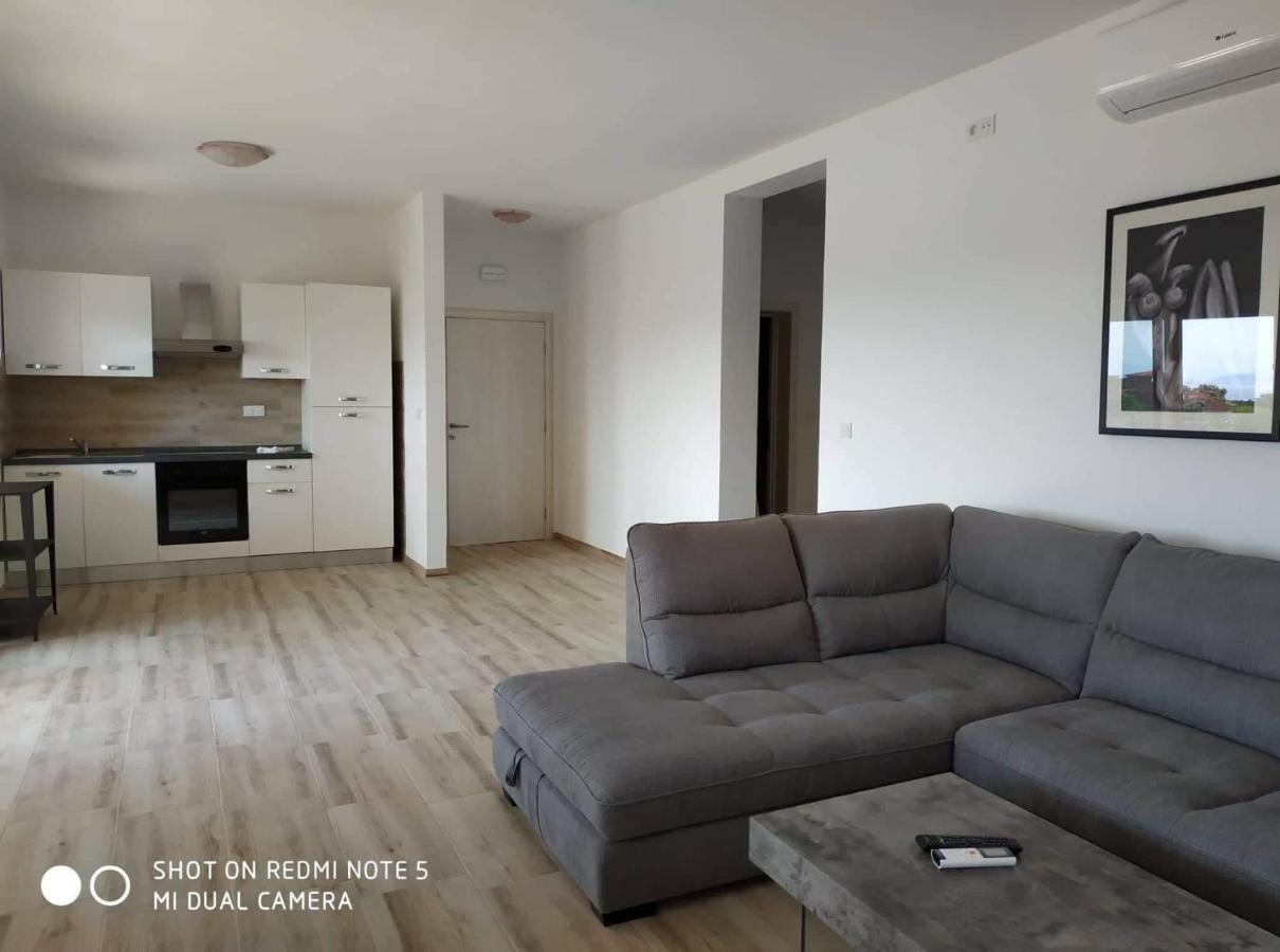 Apartments Patalic ロパール エクステリア 写真