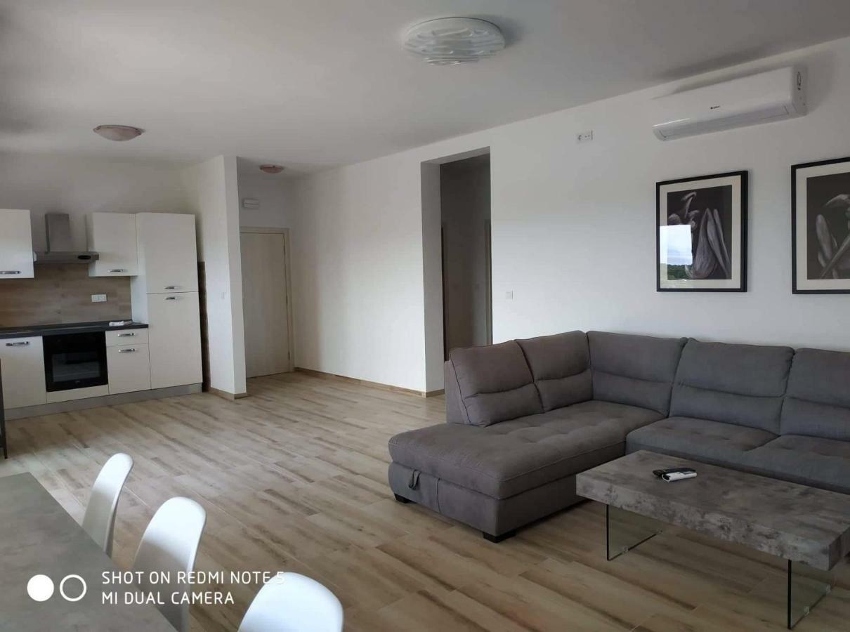 Apartments Patalic ロパール エクステリア 写真