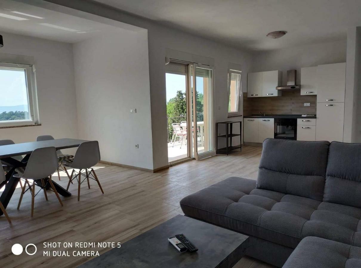 Apartments Patalic ロパール エクステリア 写真